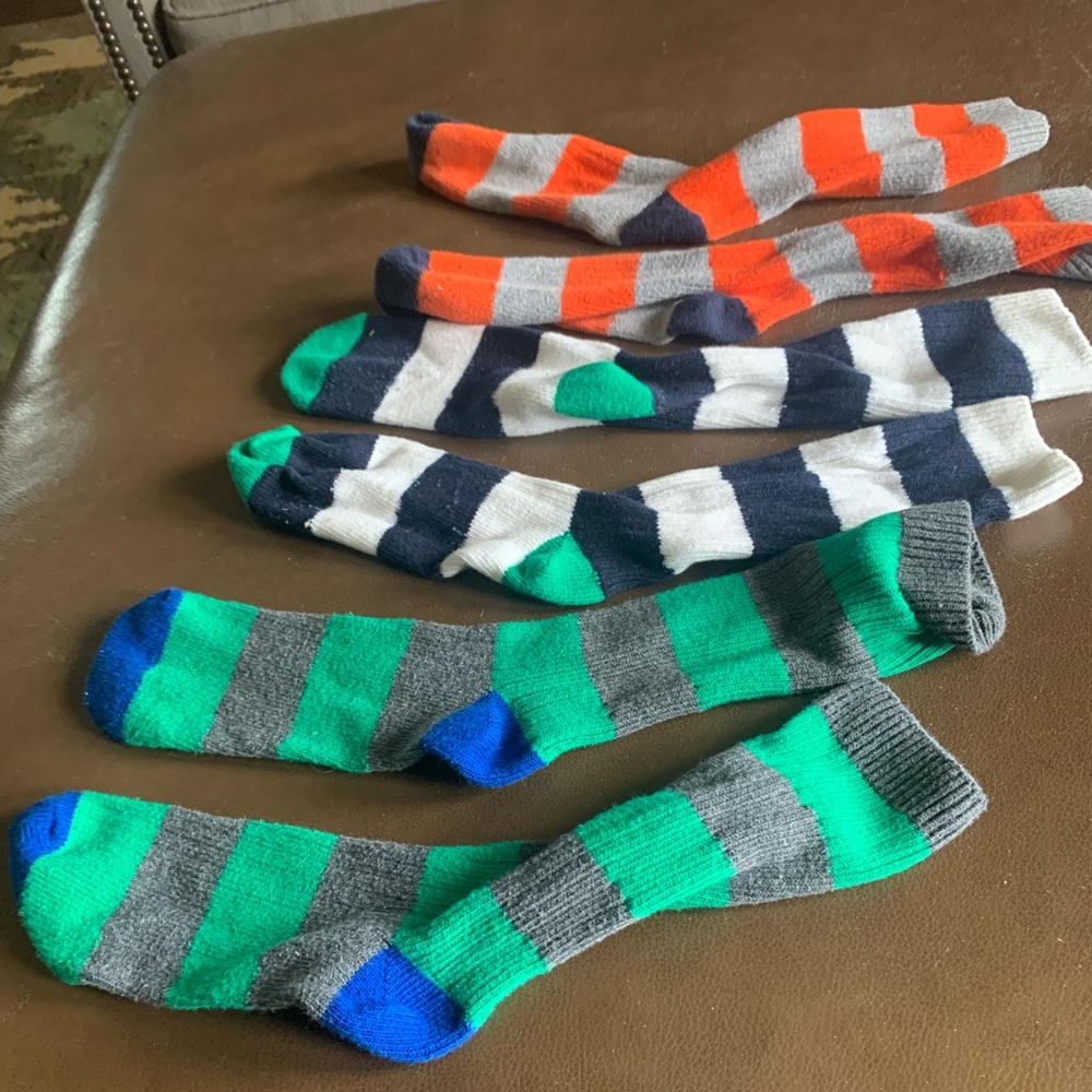 Boys socks pack of 3 from Boden. I’m guessing size 5-7